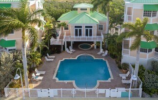 5603 College Rd in Key West, FL - Building Photo