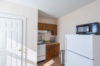 6 Barney Cir SE in Washington, DC - Building Photo - Building Photo