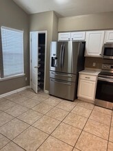2186 Heathrow Dr in Tallahassee, FL - Foto de edificio - Building Photo