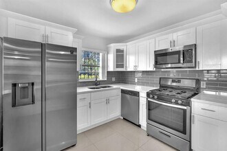 17115 NW 12th Ct in Miami, FL - Building Photo - Building Photo