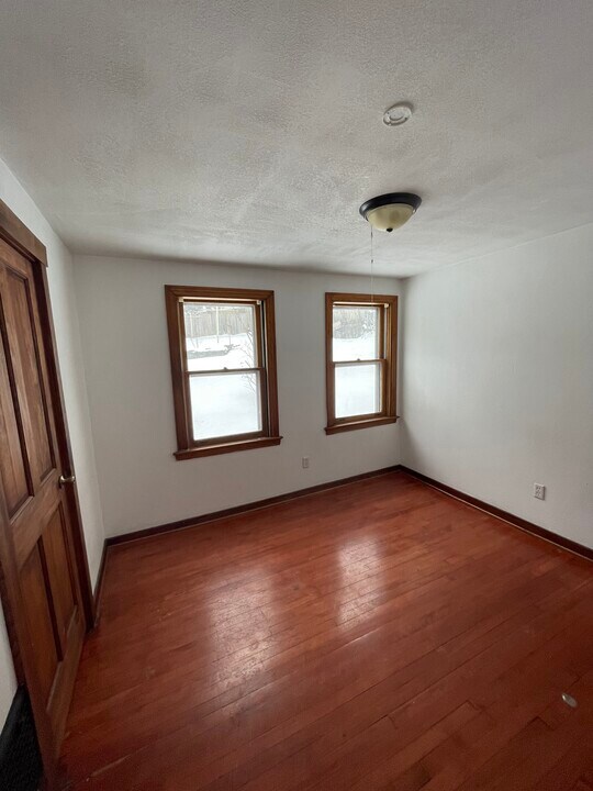 119 N Wilbur Ave, Unit First Floor in Syracuse, NY - Building Photo