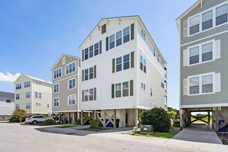 108A Egret Landing Ct in Surf City, NC - Building Photo - Building Photo