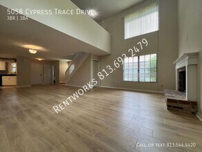 5058 Cypress Trace Dr in Tampa, FL - Building Photo - Building Photo
