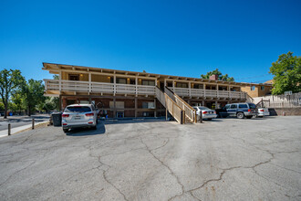 3505 Spring St in Paso Robles, CA - Building Photo - Building Photo