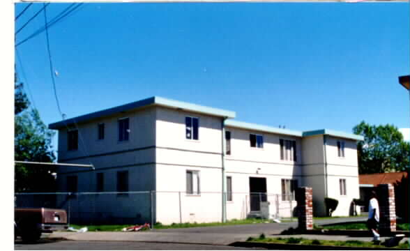 2336 92nd Ave in Oakland, CA - Building Photo - Building Photo