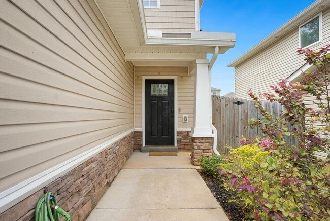 243 Wainwright Dr in Crestview, FL - Building Photo - Building Photo