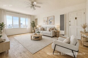 1912 Cimarron St, Unit A in Los Angeles, CA - Building Photo