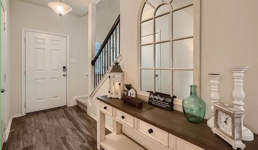 301 La Dera Dr in Liberty Hill, TX - Foto de edificio - Building Photo
