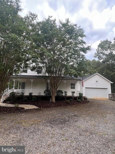 20670 Bloombury Ln in Leonardtown, MD - Building Photo - Building Photo