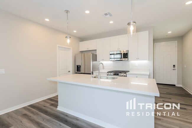 28205 Dwight Dr in Menifee, CA - Building Photo - Building Photo