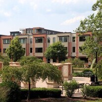 322 S School St in Mount Prospect, IL - Building Photo