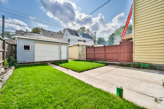 2963 N Ridgeway Ave in Chicago, IL - Building Photo - Building Photo