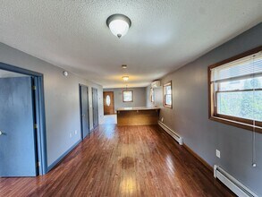68 Oak St in Waterville, ME - Building Photo - Building Photo