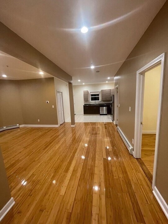 7 Estella St in Boston, MA - Building Photo