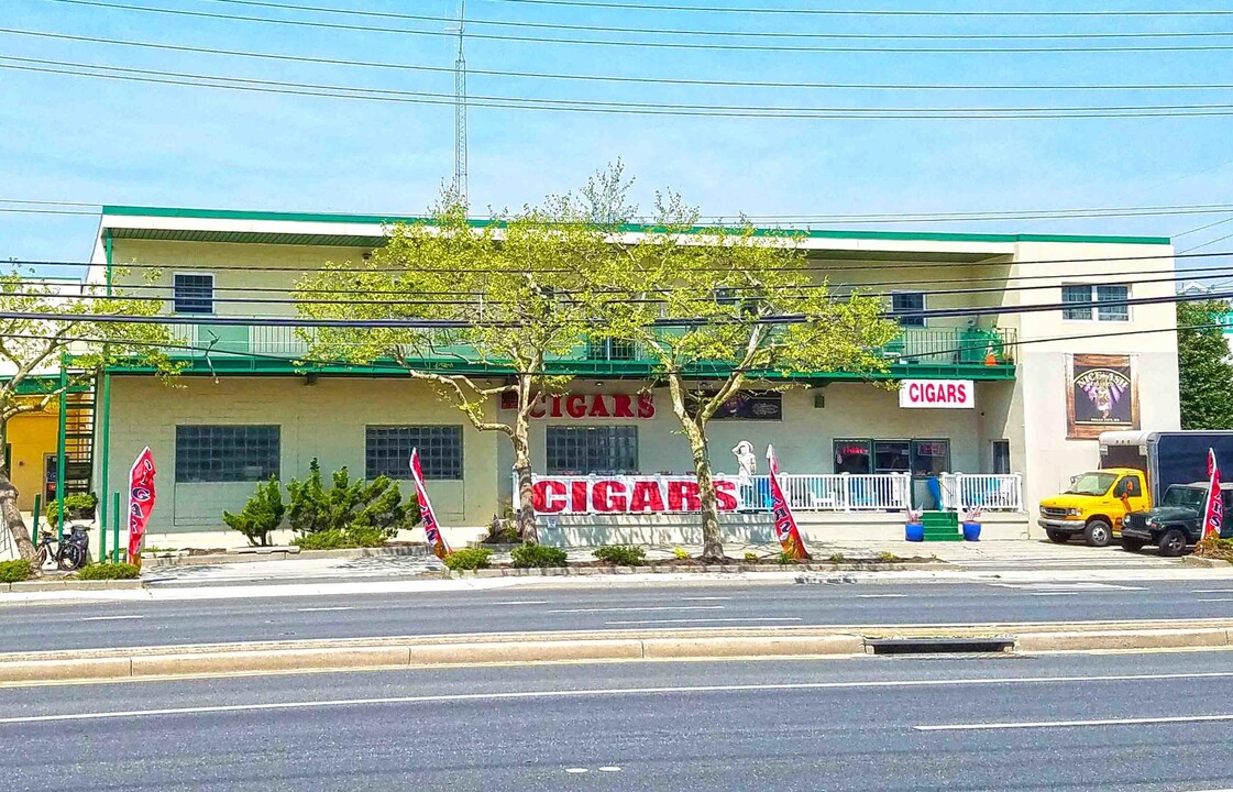 8401 Coastal Hwy, Unit Shore Distributors 4 in Ocean City, MD - Building Photo