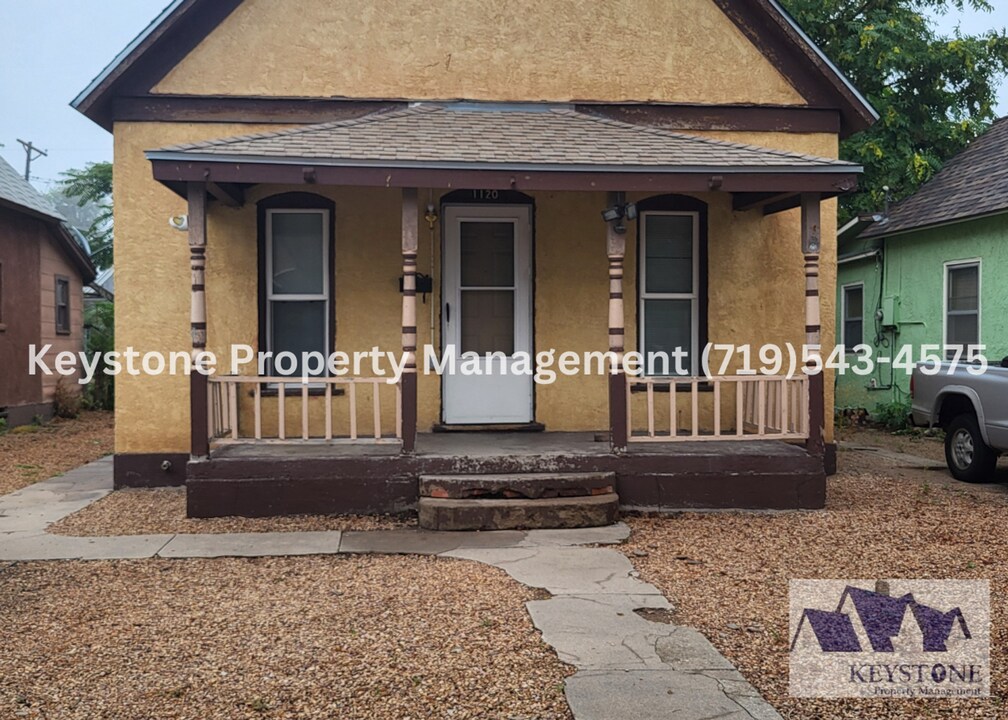 1120 Pine St in Pueblo, CO - Building Photo
