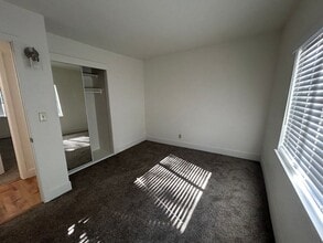 1049 Lodi Ave in South Lake Tahoe, CA - Building Photo - Building Photo