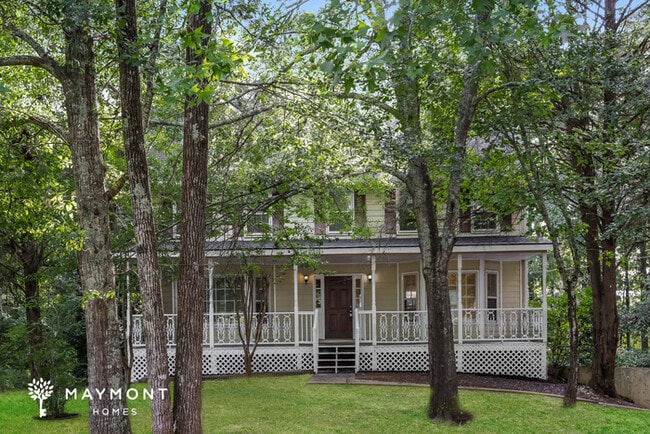 property at 25 Den Ric Ct