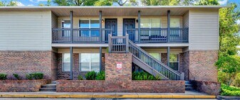 960 Smith St in Orange City, FL - Building Photo