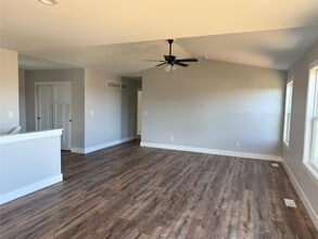 1145 Marathon Dr in Foristell, MO - Building Photo - Building Photo