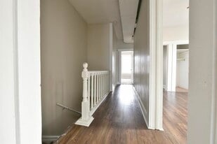 536 S 30th St in Omaha, NE - Building Photo