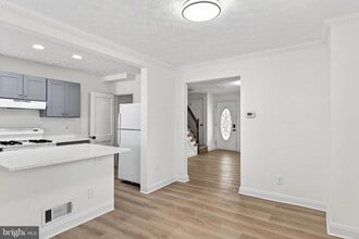 1870 Yakona Rd in Parkville, MD - Building Photo - Building Photo