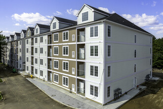 Taj Estates of Franklin in Franklin, MA - Building Photo - Building Photo