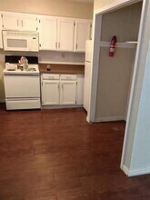 811 N Spears St in Alvarado, TX - Building Photo - Building Photo