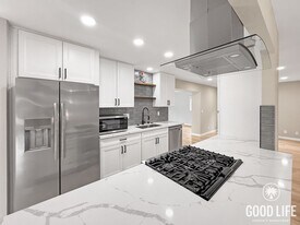 2679 Alta View Dr in San Diego, CA - Building Photo