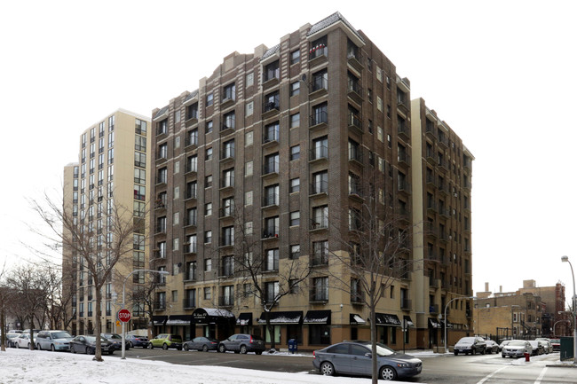 The Legacy HB at Clarendon Park in Chicago, IL - Foto de edificio - Building Photo