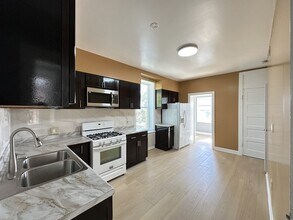 2713 W 16th St in Chicago, IL - Building Photo - Building Photo