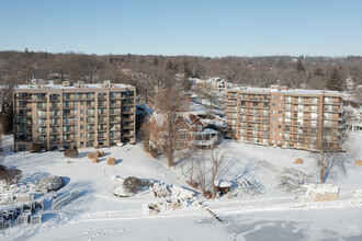 Bay Colony in Williams Bay, WI - Building Photo - Building Photo