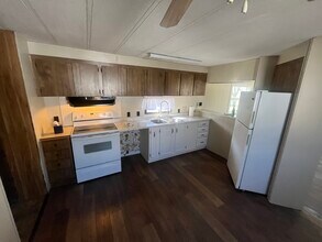 2417 2nd St S in Ballantine, MT - Foto de edificio - Building Photo