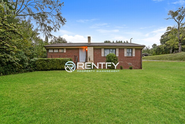 12428 US-52 in Norwood, NC - Building Photo - Building Photo