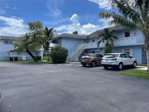 7580 SW 82nd St in Miami, FL - Building Photo - Building Photo