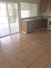 7415 Circle Dr in Rohnert Park, CA - Building Photo - Building Photo
