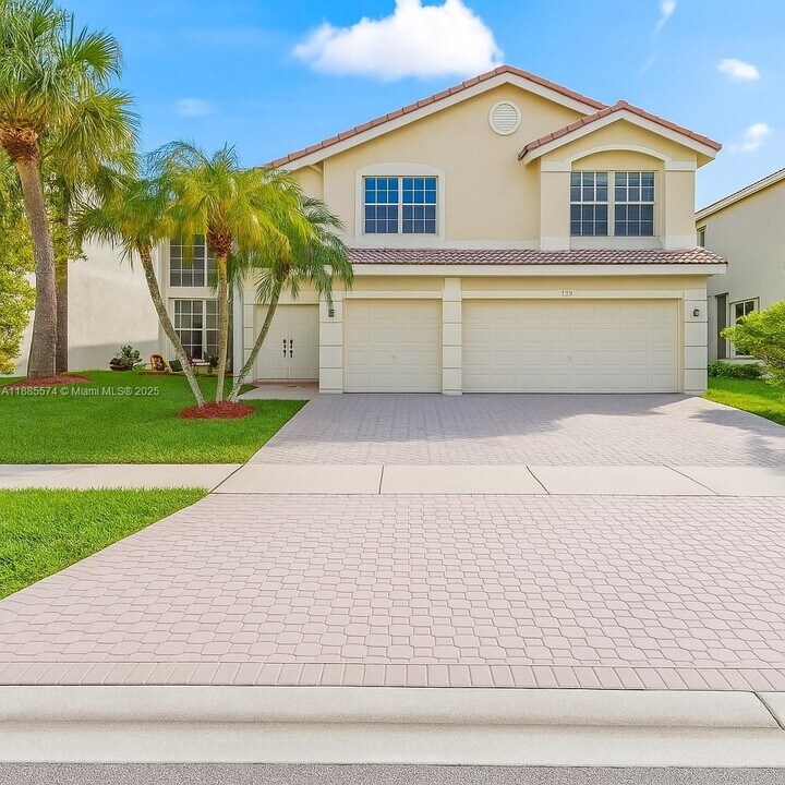 3224 SW 175th Ave in Miramar, FL - Building Photo