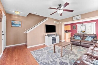 1082 Chesterfield Dr in Wentzville, MO - Building Photo - Building Photo