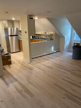 41 Main St, Unit Apt # A in Topsham, ME - Foto de edificio - Building Photo