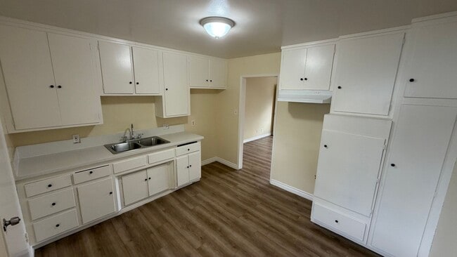 4626-4626 W 159th St in Lawndale, CA - Building Photo - Building Photo