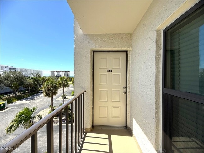 6891 Estero Blvd in Fort Myers Beach, FL - Building Photo - Building Photo