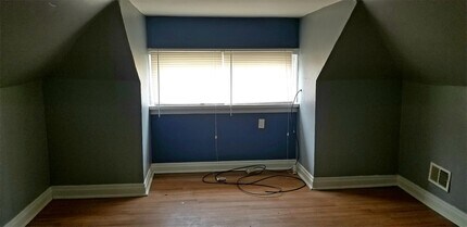 8608 S Kingston Ave in Chicago, IL - Building Photo - Building Photo