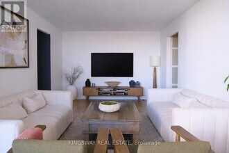 75 Graydon Hall Dr in Toronto, ON - Building Photo - Building Photo