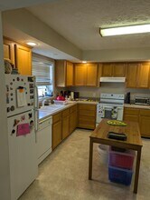 2306 E Delaware Ave in Urbana, IL - Building Photo - Building Photo