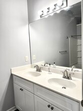 3242 Hidden Cove Cir NW in Peachtree Corners, GA - Building Photo - Building Photo