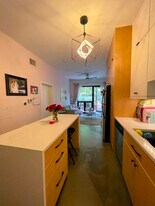 889 Date St, Unit 103 in San Diego, CA - Building Photo