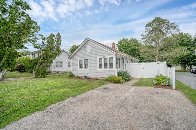 property at 17 York Ave
