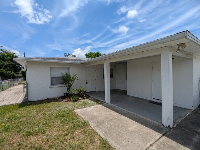 property at 2808 52nd ave dr w