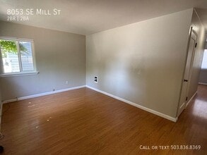8053 SE Mill St in Portland, OR - Building Photo - Building Photo
