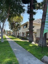 Gilbert Terrace Townhomes in Fullerton, CA - Building Photo